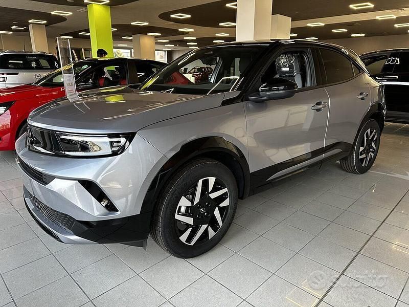 Gray Usata 2024 Opel Mokka Edition SUV | 19.990 € (Cara) - Immagine 1/4