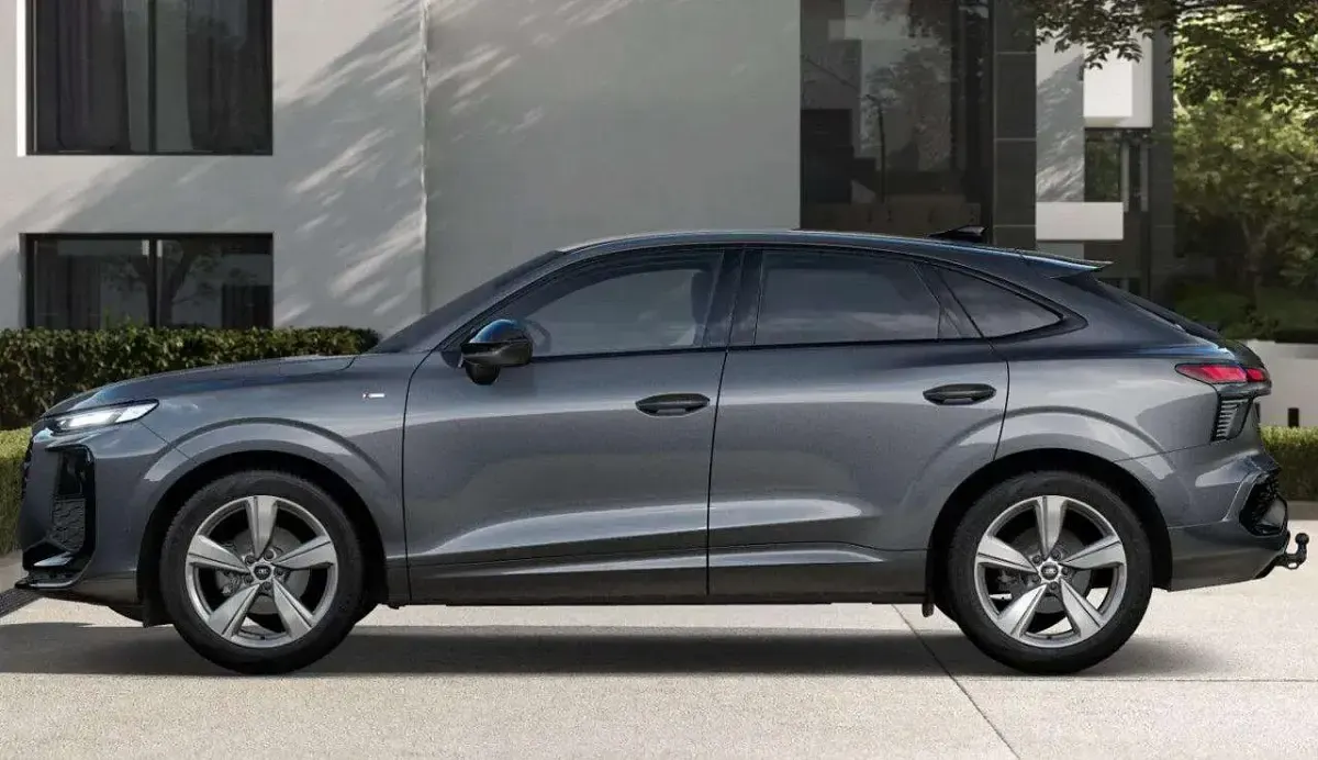 Nuova Audi Q3 S-Line 150 CV (110 kW) 2026 Grigio daytona SUV