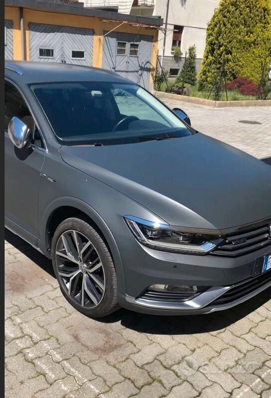 Usata VW Passat Alltrack 190 CV (139 kW) 2018 Grigio Station wagon
