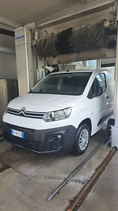 Usata Citroën Berlingo Feel 102 CV (75 kW) 2018 Monovolume