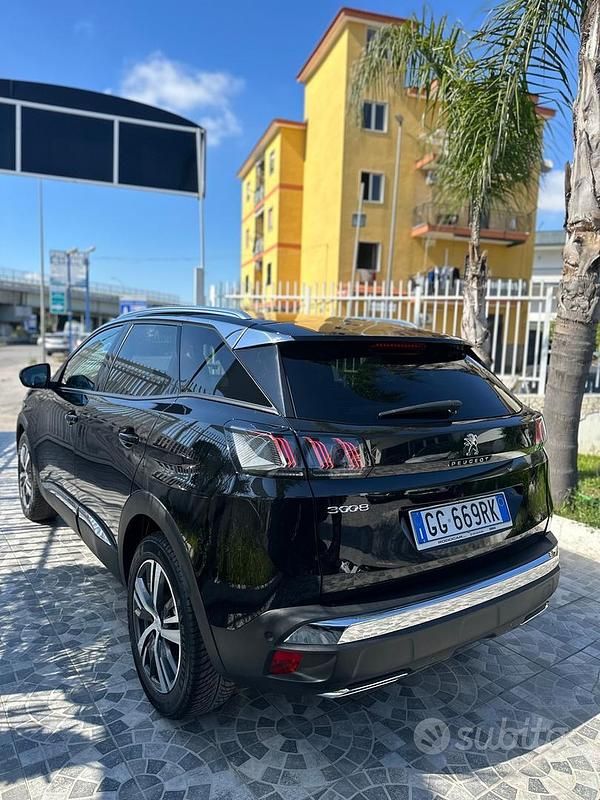 Usata Peugeot 3008 Allure 131 CV (96 kW) 2021 Nero SUV