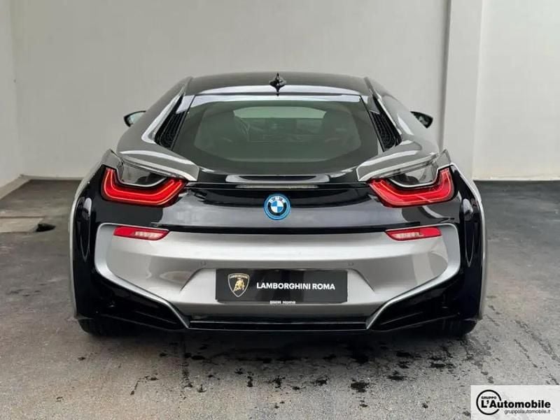 Usata BMW i8 231 CV (169 kW) 2018 Grigio Coupé