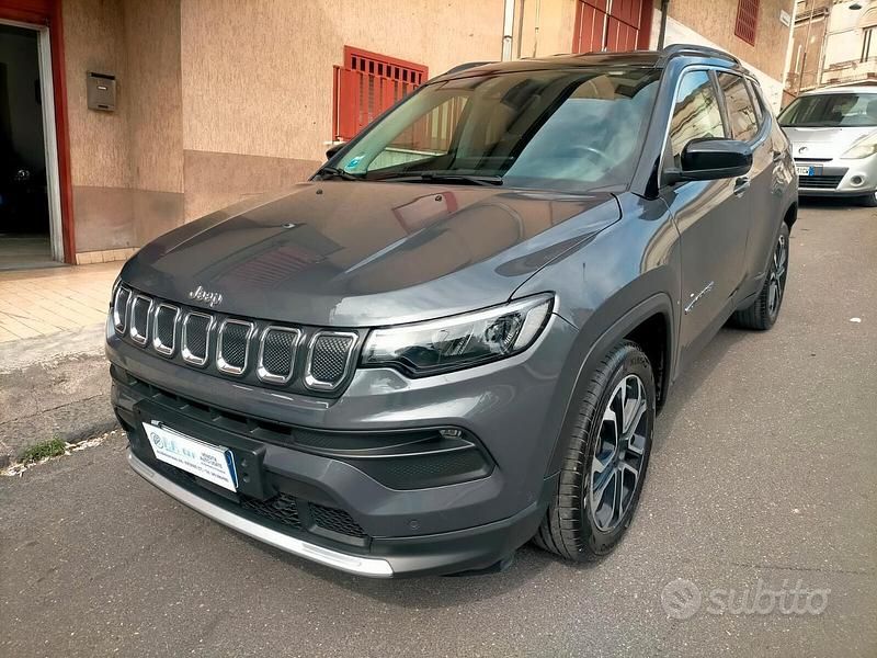 Usata Jeep Compass Limited 131 CV (96 kW) 2022 Grigio SUV