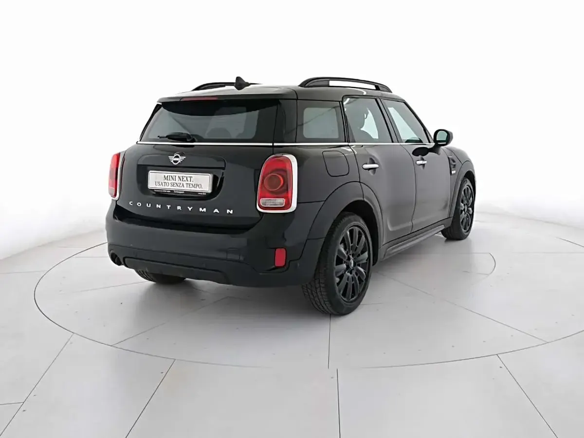 Usata Mini Countryman 116 CV (85 kW) 2020 Midnight black SUV