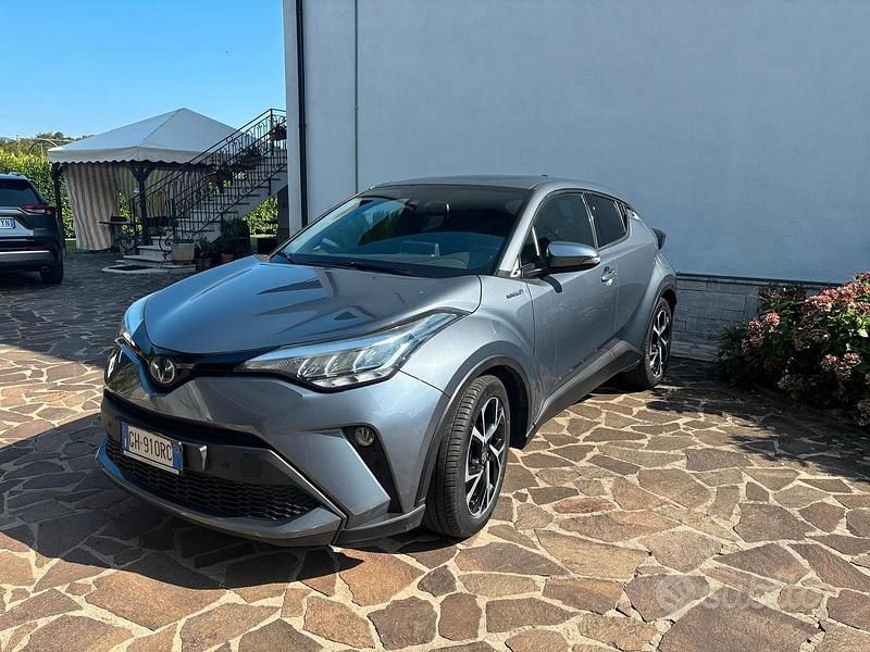 Usata Toyota C-HR Trend 98 CV (72 kW) 2022 Grigio SUV