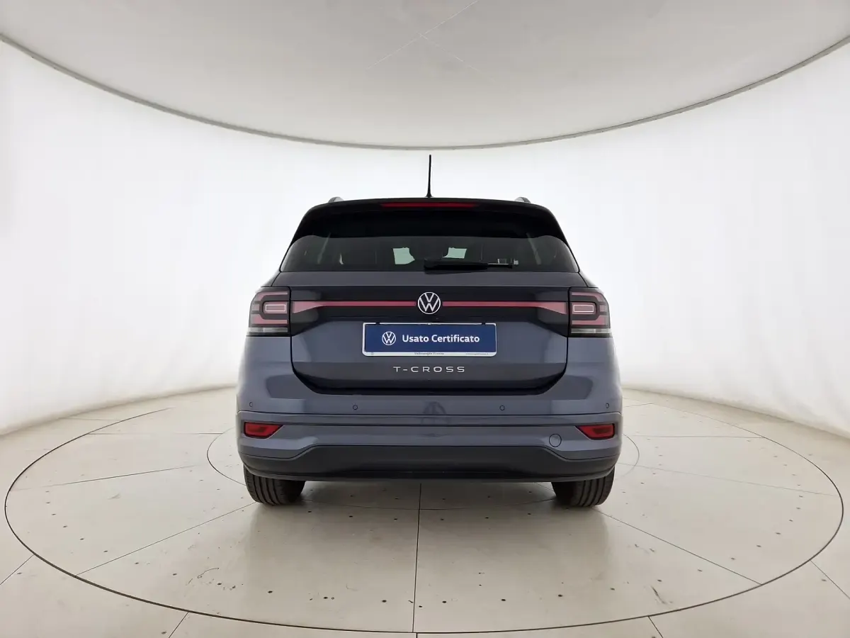 Usata VW T-Cross Sportline 110 CV (80 kW) 2023 Smoky grey metallizzato SUV
