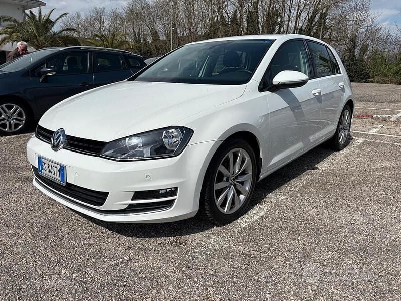 Usata VW Golf VII 104 CV (76 kW) 2013 Bianco Berlina