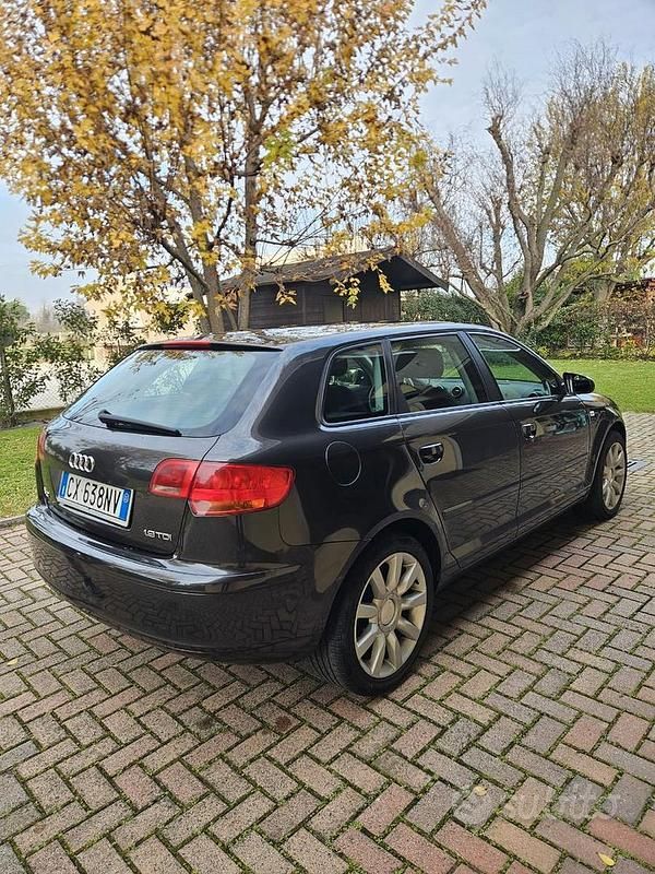 Usata Audi A3 Sportback Attraction 105 CV (77 kW) 2005 Utilitaria