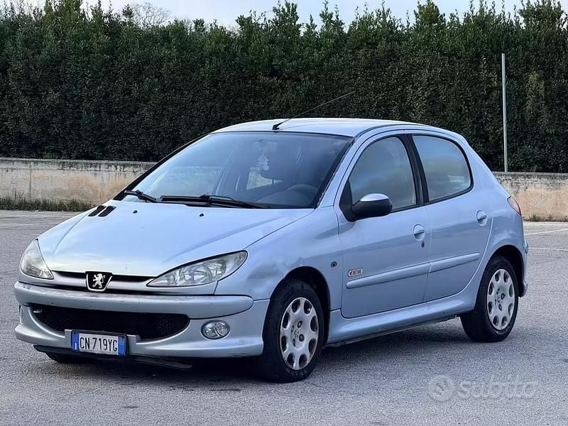 Usata Peugeot 206 67 CV (49 kW) 2006 Blu Berlina