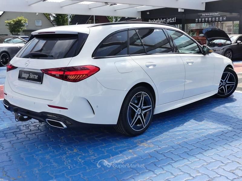 Usado Mercedes C200 AMG Line Premium Plus 204 CV (150 kW) 2024 Blanco Familiar