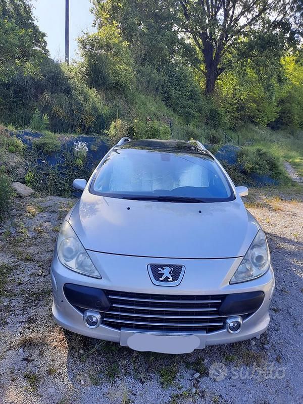 Grigio Usata 2006 Peugeot 307 Station wagon | 3500 € (Molto cara) - Immagine 1/4