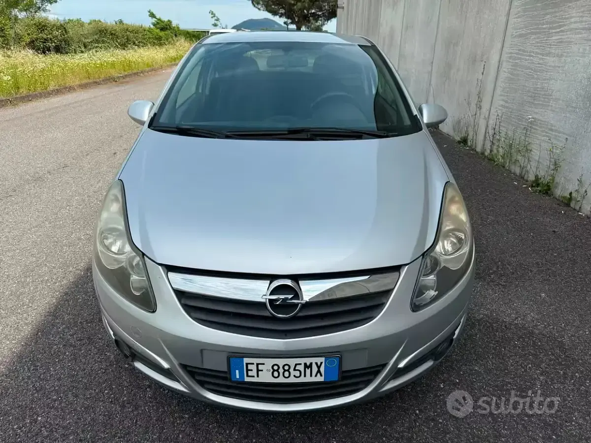 Usata Opel Corsa 95 CV (69 kW) 2011 Grigio Utilitaria