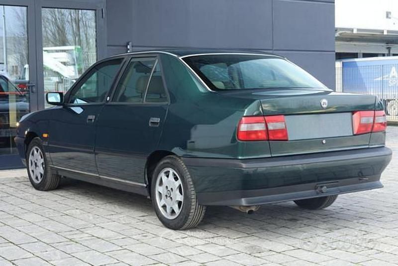 Usata Lancia Dedra 90 CV (66 kW) 1997 Verde Berlina
