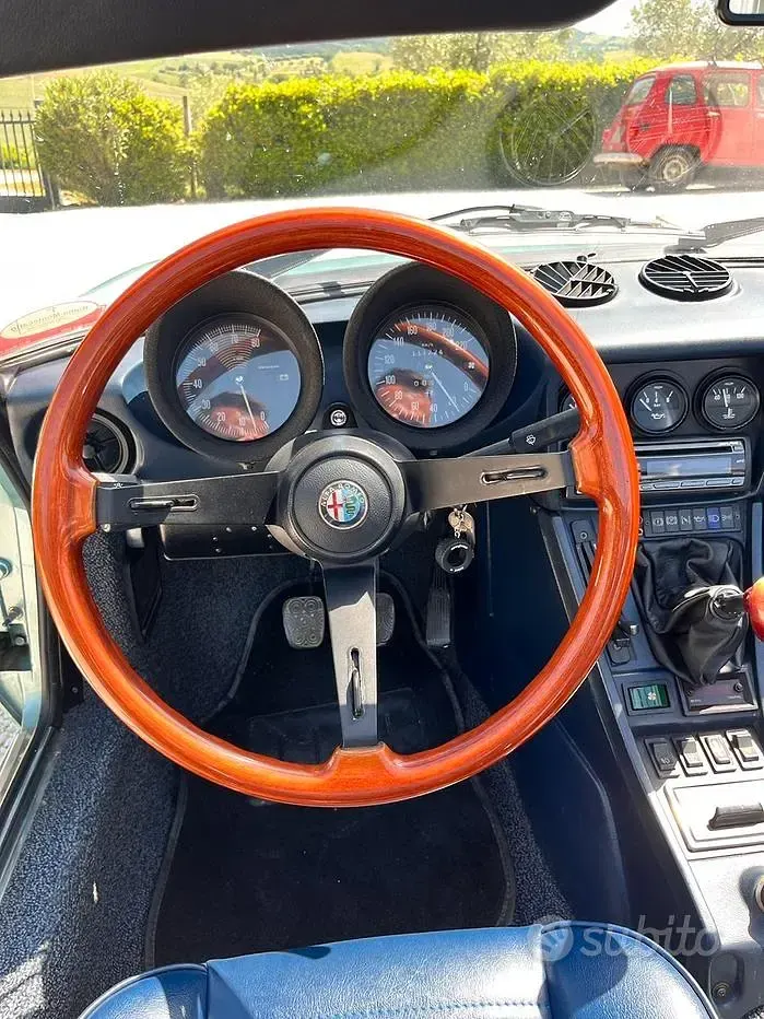 Usata Alfa Romeo Spider 128 CV (94 kW) 1984 Cabrio