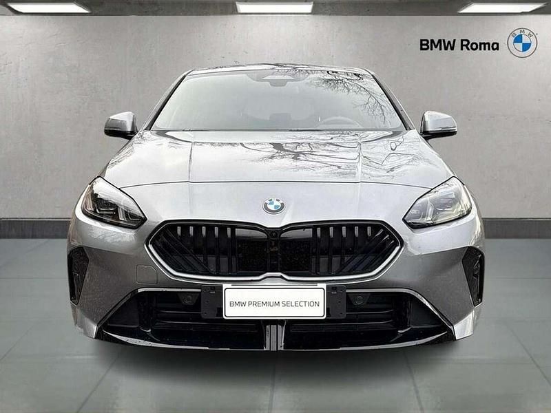 Usata BMW 118 Comfort Edition 150 CV (110 kW) 2024 Skyscraper grey metallic Utilitaria