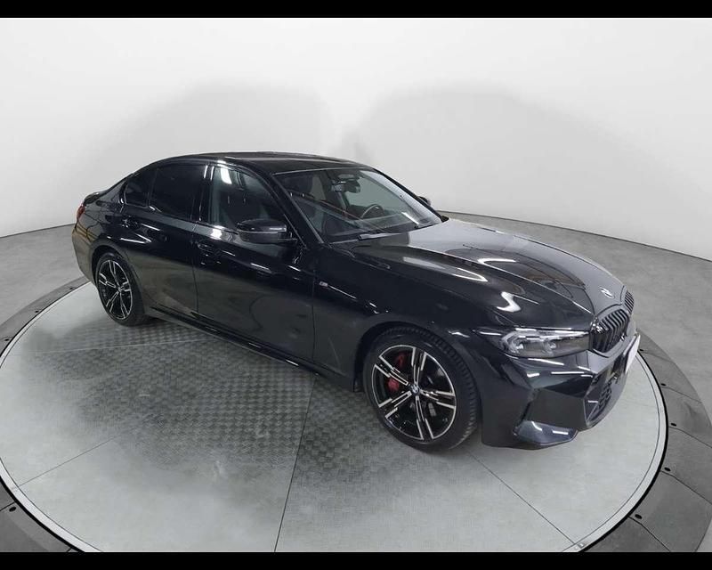 Usata BMW 320 M Sport 190 CV (139 kW) 2025 Black sapphire metallizzato Berlina