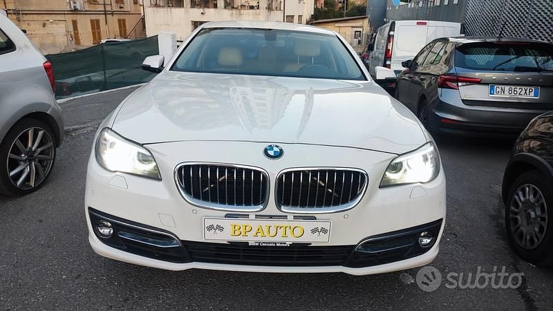 Usata BMW 520 Luxury Line 258 CV (189 kW) 2015 Bianco Station wagon