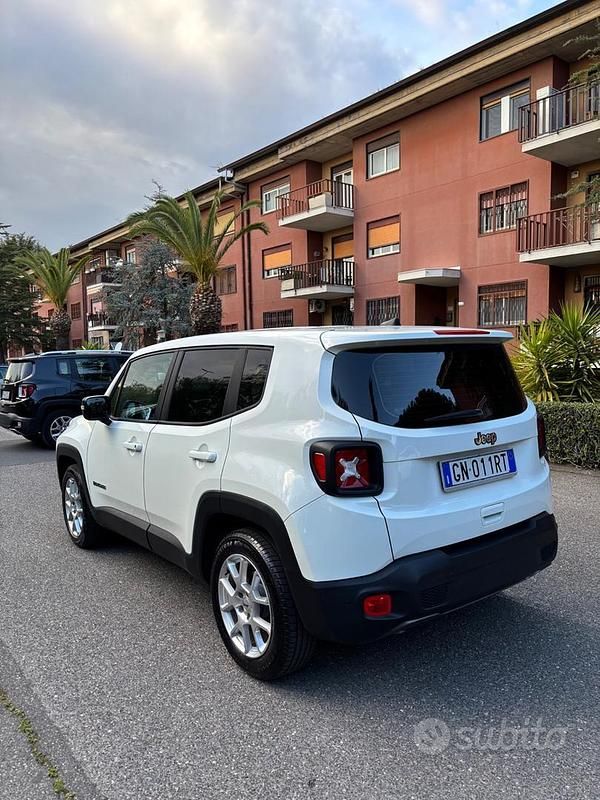 Usata Jeep Renegade Limited 130 CV (95 kW) 2023 Bianco SUV