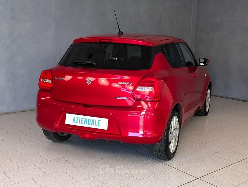 Usata Suzuki Swift 113 CV (83 kW) 2023 Rosso Berlina
