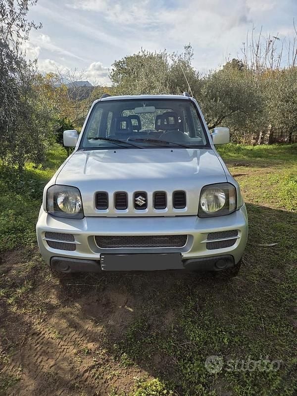 Usata 2011 Suzuki Jimny SUV | 9499 € (Super prezzo) - Immagine 1/4