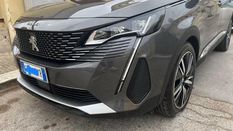 Usata Peugeot 5008 GT 131 CV (96 kW) 2021 Grigio Monovolume