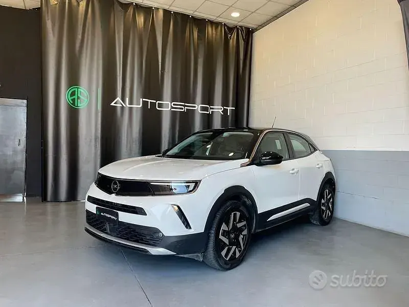 Usata Opel Mokka Elegance 101 CV (74 kW) 2022 Bianco SUV