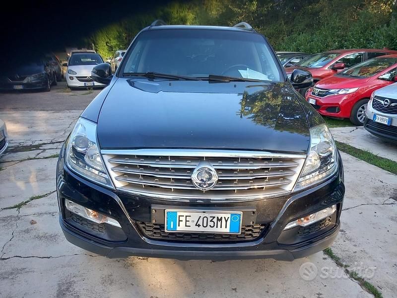 Usata SsangYong Rexton 178 CV (130 kW) 2016 Nero SUV