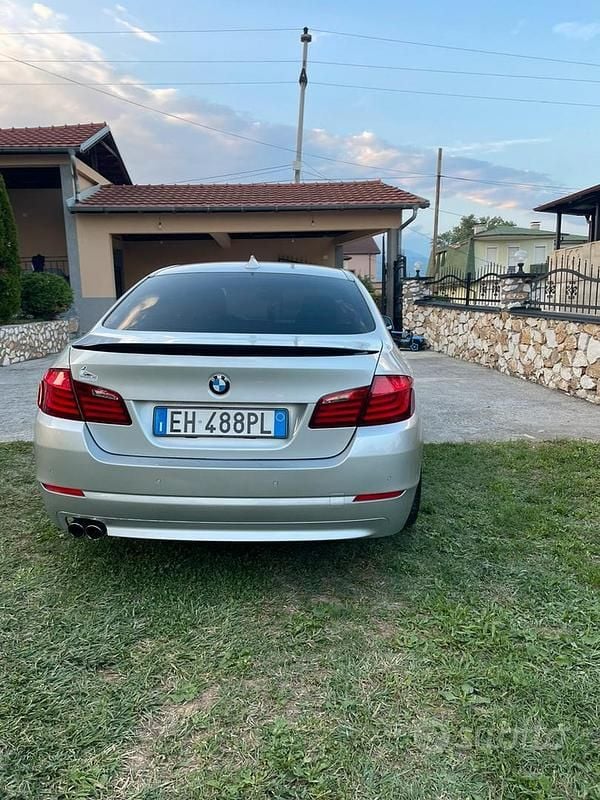 Usata BMW 520 184 CV (135 kW) 2011 Grigio Berlina