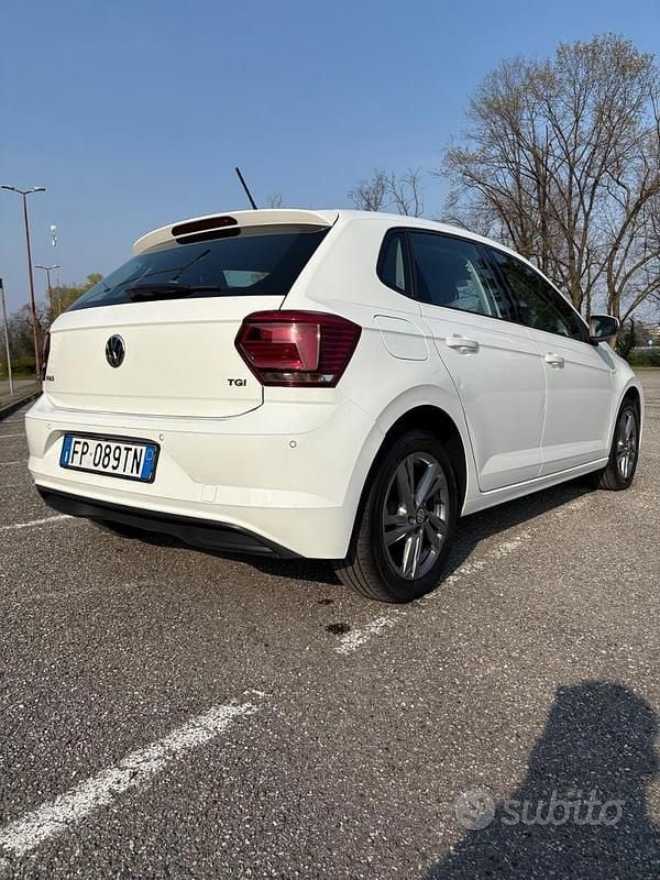 Usata VW Polo 90 CV (66 kW) 2018 Bianco Utilitaria