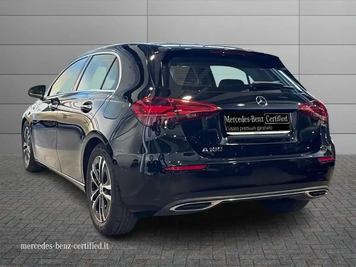 Usata Mercedes A180 Advanced Plus 136 CV (100 kW) 2023 Nero notte Berlina