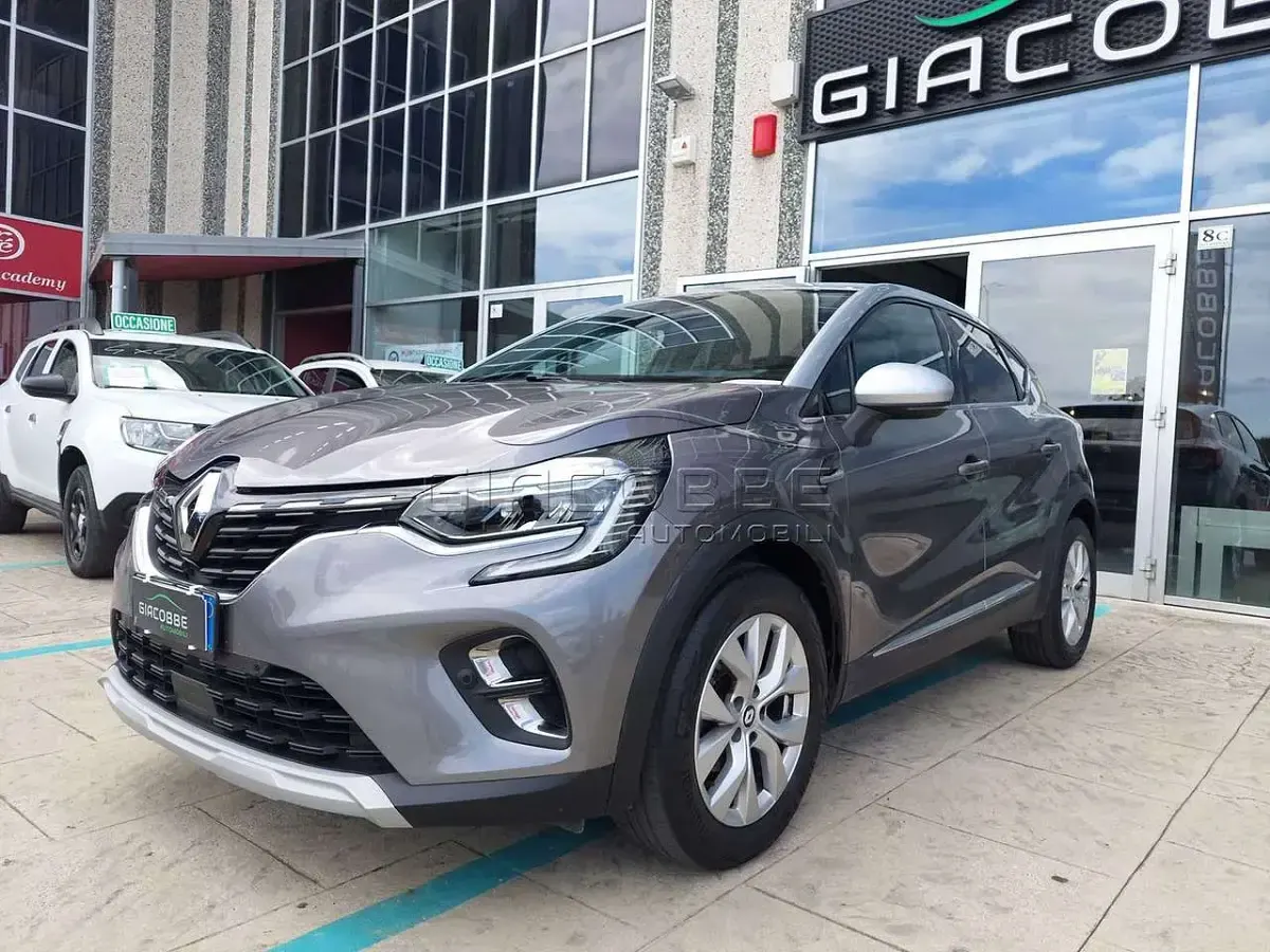 Usata Renault Captur Intens 101 CV (74 kW) 2022 Grigio SUV