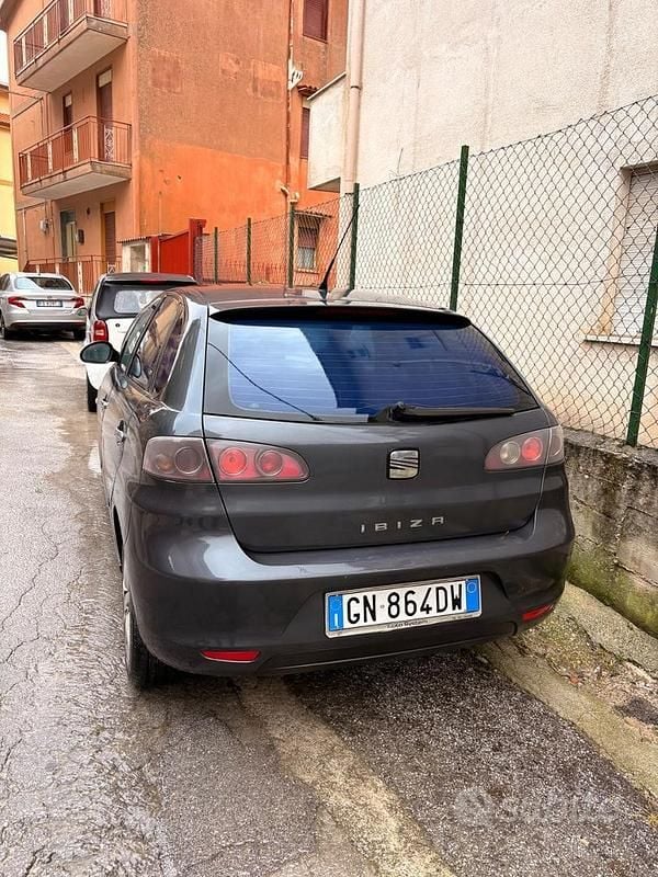 Usata Seat Ibiza Stylance 80 CV (58 kW) 2007 Grigio Berlina