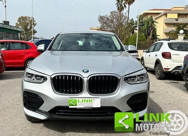 Grigio(met.) Usata 2019 BMW X4 Advantage SUV | 31.800 € (Super prezzo) - Immagine 1/4