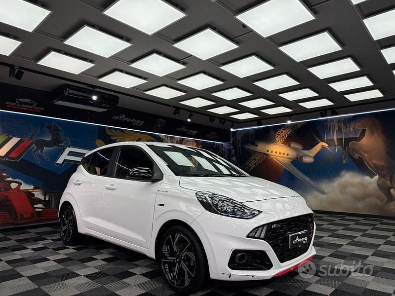 Usata Hyundai i10 N Line 101 CV (74 kW) 2023 Bianco Utilitaria