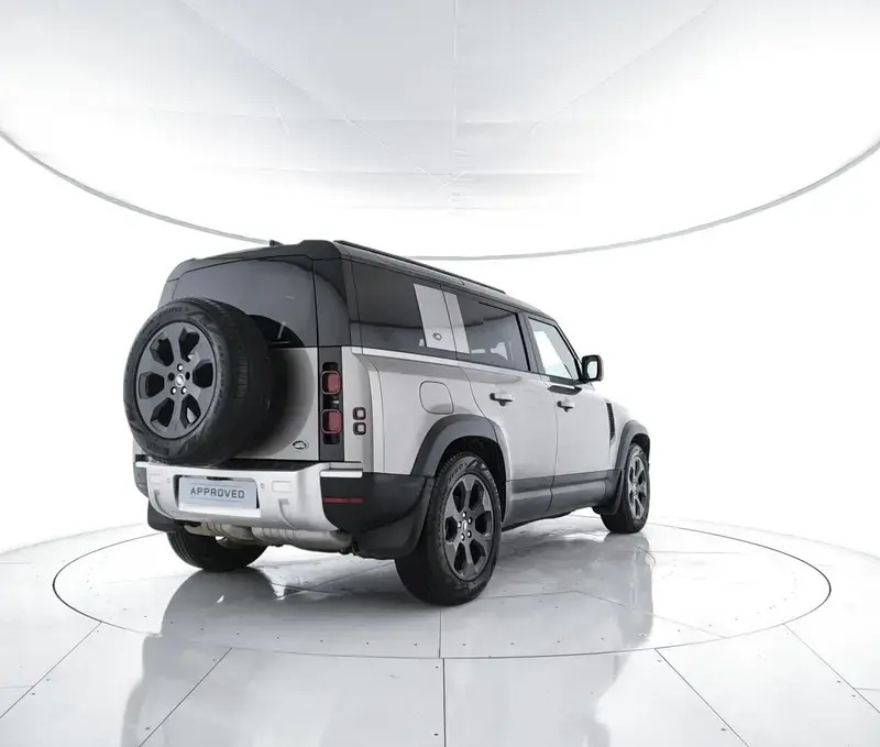 Usato 2021 Land Rover Defender 3.0 El_Hybrid 200 CV (63.300 €)