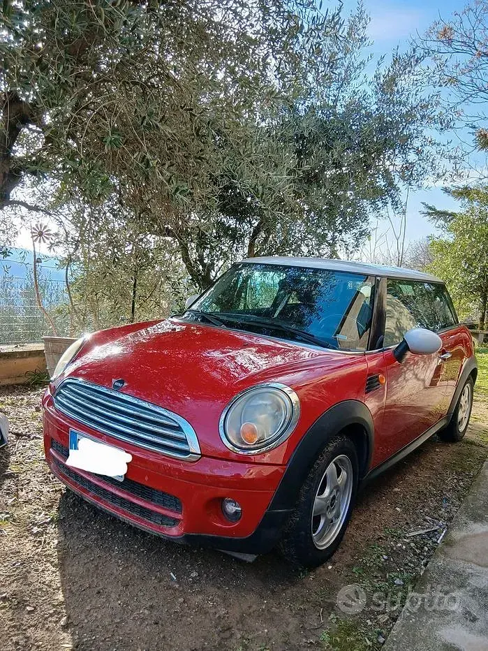 Usata Mini Cooper D 120 CV (88 kW) 2009 Rosso Utilitaria