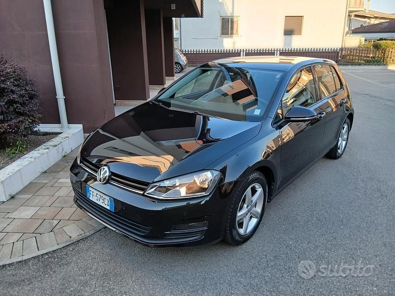 Usado VW Golf VII Sound 86 CV (63 kW) 2016 Negro Berlina