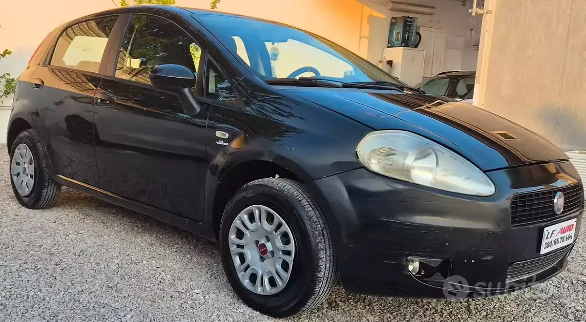 Usata Fiat Punto Active 60 CV (44 kW) 2009 Nero Utilitaria