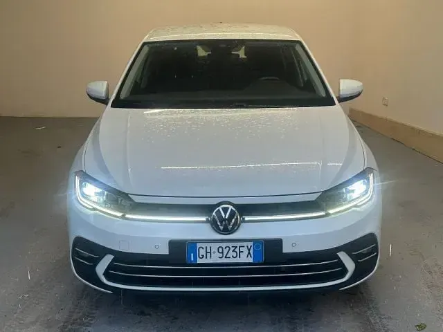 Usata VW Polo 110 CV (80 kW) 2022 Bianco Utilitaria