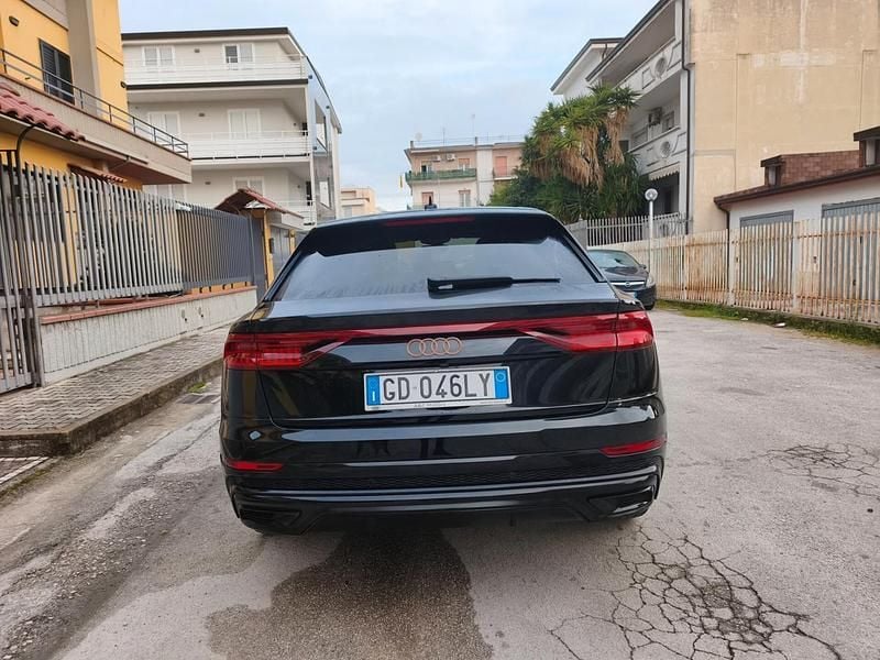 Usata Audi Q8 S-Line 285 CV (209 kW) 2021 Nero SUV