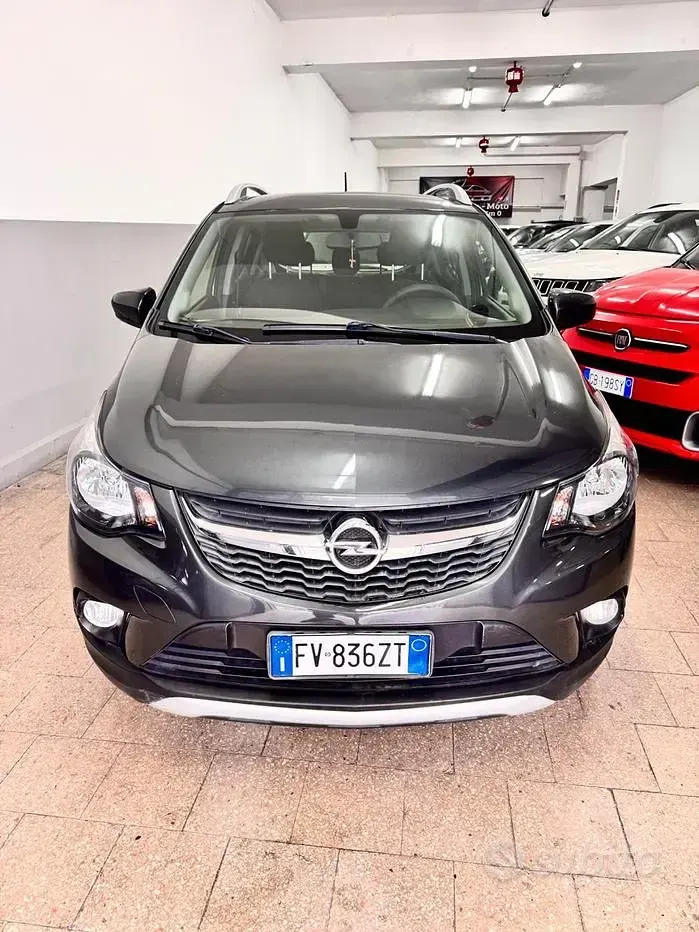 Usata Opel Karl Rocks 73 CV (53 kW) 2019 Grigio Utilitaria