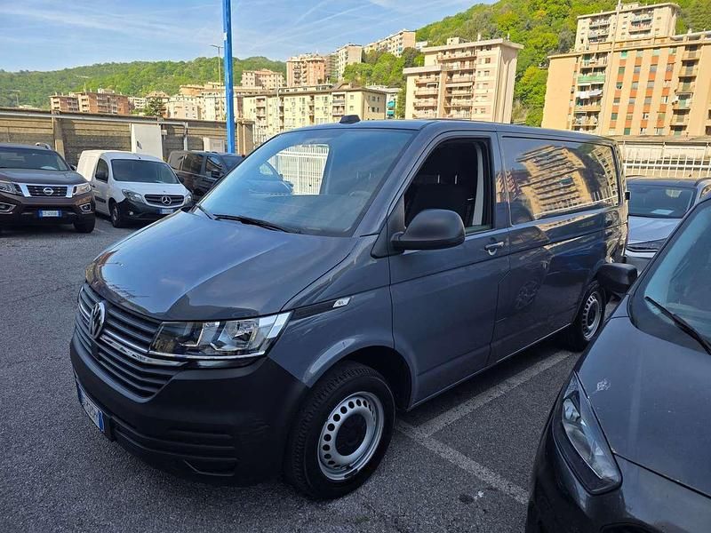 Usata VW Transporter 110 CV (80 kW) 2021 Grigio Furgone