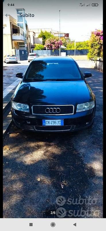 Usata Audi A4 101 CV (74 kW) 2002 Blu Berlina