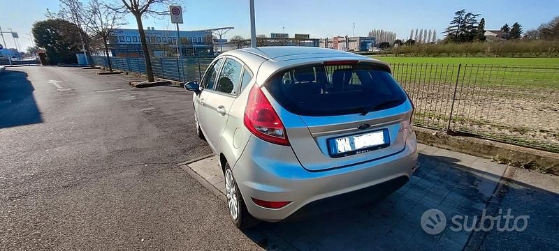 Usata Ford Fiesta 97 CV (71 kW) 2012 Utilitaria