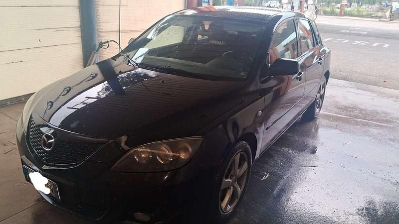Usata 2005 Mazda 3 Tre volumi | 1700 € (Buon prezzo) - Immagine 1/4