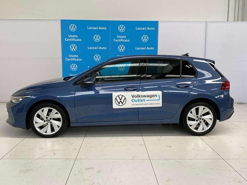 Usata VW Golf VIII Edition 150 CV (110 kW) 2024 Blu/azzurro Utilitaria