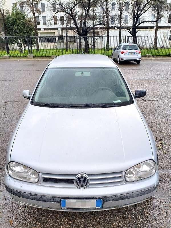 Usata VW Golf IV 75 CV (55 kW) 2001 Berlina