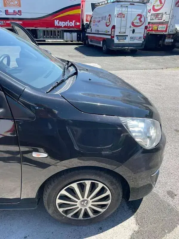 Usata Mitsubishi Space Star 71 CV (52 kW) 2020 Nero Utilitaria