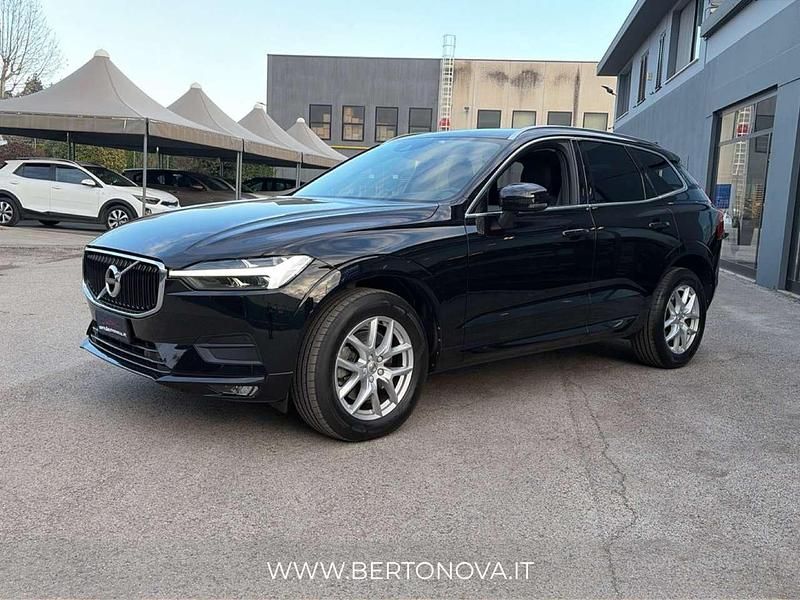 Usata Volvo XC60 Momentum 197 CV (144 kW) 2021 Nero SUV
