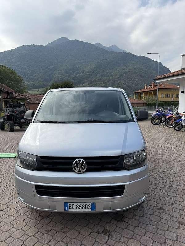 Usata VW Multivan Highline 180 CV (132 kW) 2010 Grigio Furgone